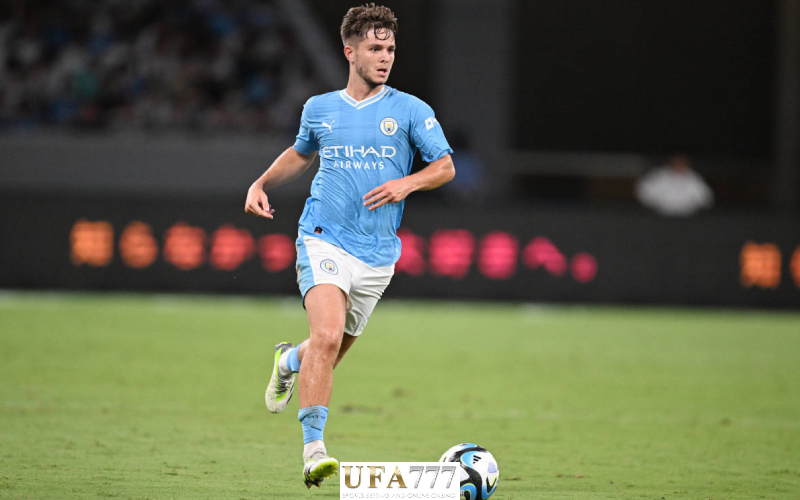 เจมส์ แม็คคาที