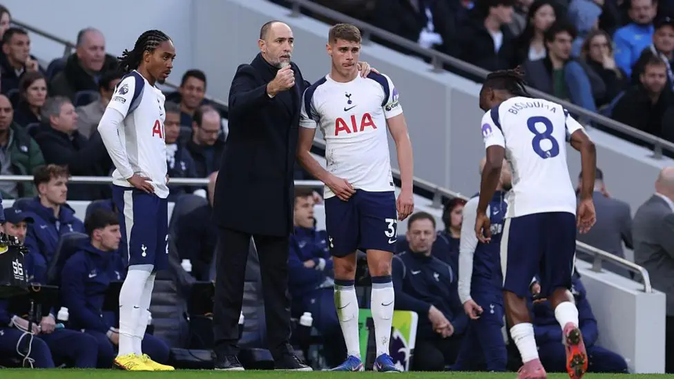 ระบบ 5-3-2 และแนวคิด Man-to-Man Press ของ Tudor